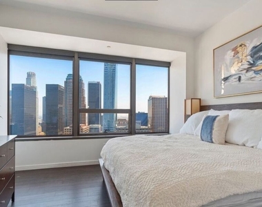 1100 Wilshire Boulevard - Photo Thumbnail 3