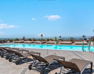 1100 Wilshire Boulevard - Photo Thumbnail 4