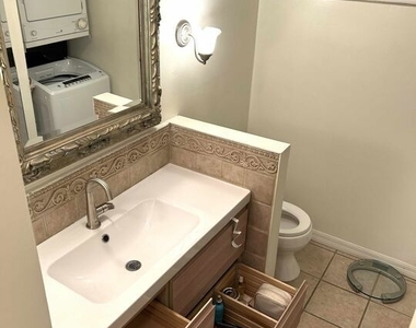 117 S Doheny Drive - Photo Thumbnail 9