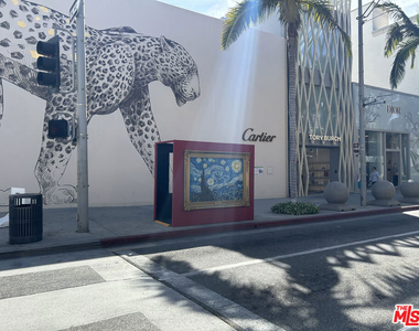 117 S Doheny Drive - Photo Thumbnail 17
