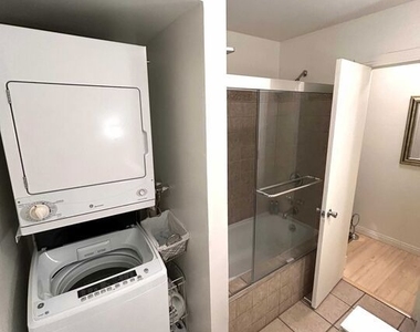 117 S Doheny Drive - Photo Thumbnail 11