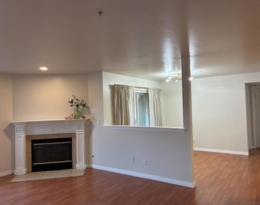 150 N River Circle - Photo Thumbnail 9