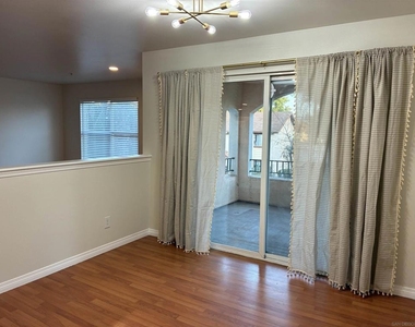 150 N River Circle - Photo Thumbnail 10