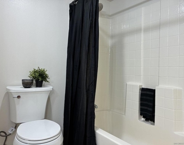 150 N River Circle - Photo Thumbnail 14