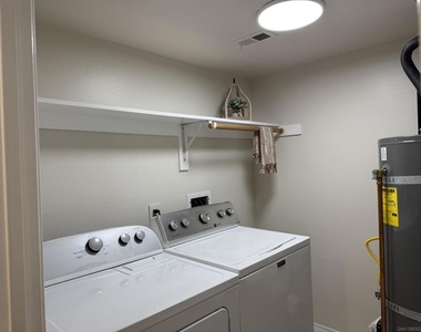 150 N River Circle - Photo Thumbnail 7