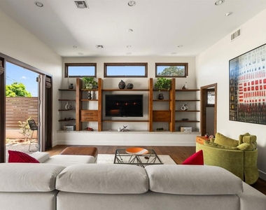 1834 Clove St - Photo Thumbnail 10