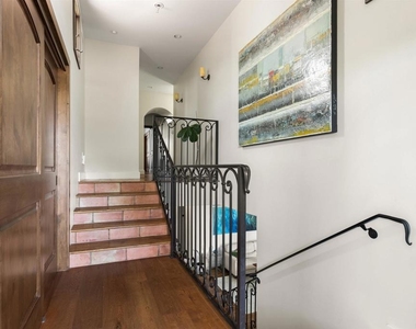 1834 Clove St - Photo Thumbnail 31