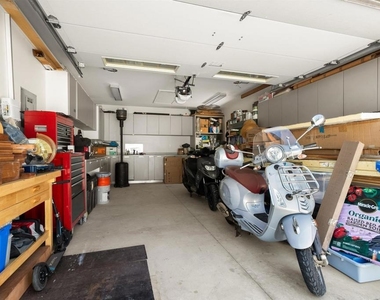 1834 Clove St - Photo Thumbnail 45