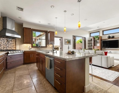 1834 Clove St - Photo Thumbnail 13