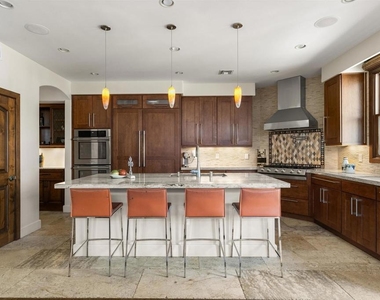 1834 Clove St - Photo Thumbnail 11