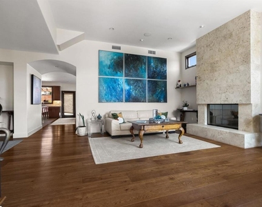 1834 Clove St - Photo Thumbnail 3