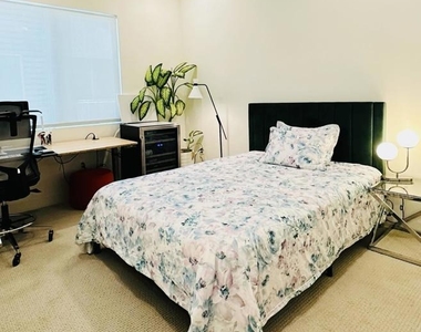 2420 Community Ln - Photo Thumbnail 9