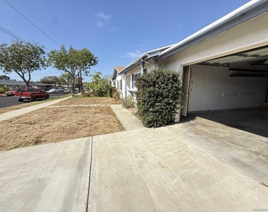 1741 Lahoud - Photo Thumbnail 29
