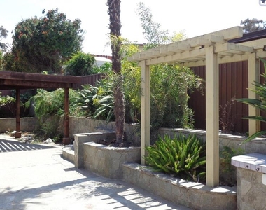 246 Eucalyptus Ct. - Photo Thumbnail 7