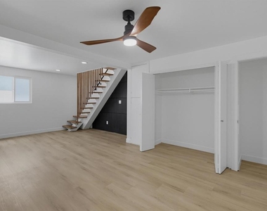 6201 Lorca Dr - Photo Thumbnail 10