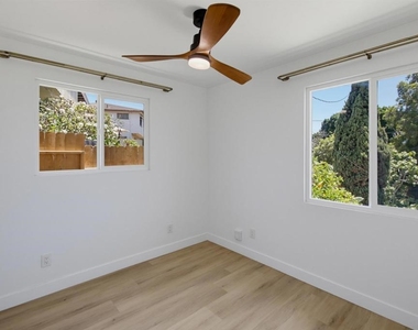 6201 Lorca Dr - Photo Thumbnail 13