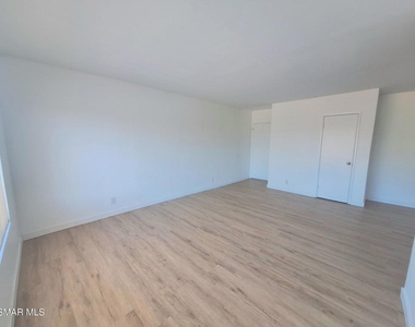 4810 St Elmo Drive - Photo Thumbnail 6