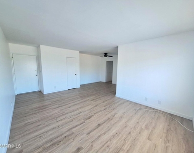 4810 St Elmo Drive - Photo Thumbnail 4