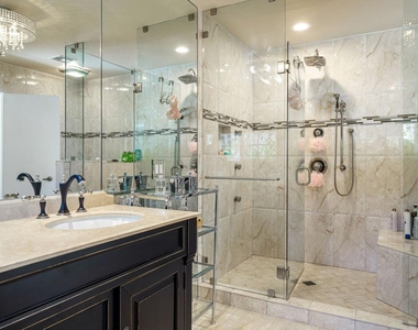 4 Dartmouth Drive - Photo Thumbnail 17