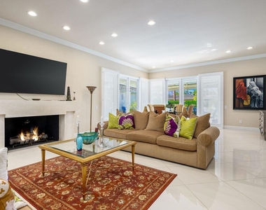 4 Dartmouth Drive - Photo Thumbnail 5