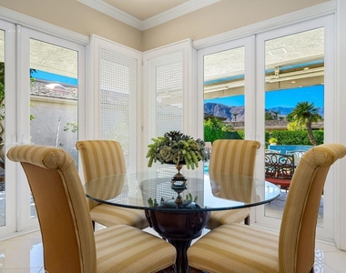 4 Dartmouth Drive - Photo Thumbnail 6