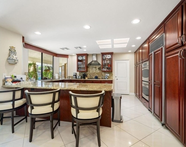 4 Dartmouth Drive - Photo Thumbnail 10