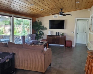 71567 Mirage Road - Photo Thumbnail 3