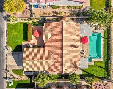 48638 Hepburn Drive - Photo Thumbnail 23