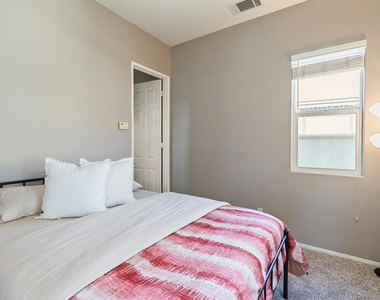 49418 Wayne Street - Photo Thumbnail 12