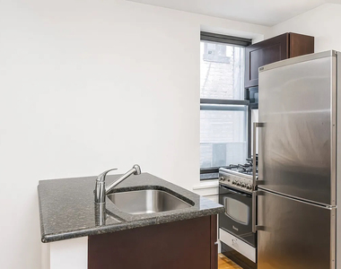 344 East 55th Street - Photo Thumbnail 1
