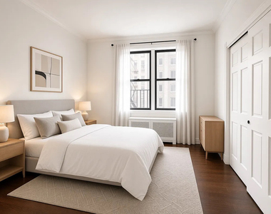 340 East 61st Street - Photo Thumbnail 2