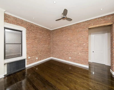 1377 Lexington Avenue - Photo Thumbnail 4