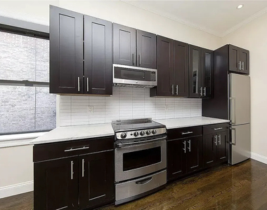 1377 Lexington Avenue - Photo Thumbnail 3