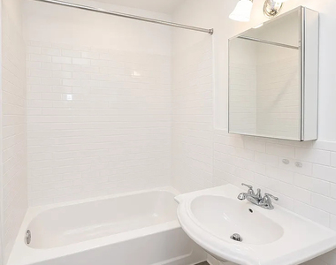 332 East 71st Street - Photo Thumbnail 4