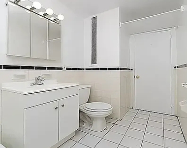 342 East 55th Street - Photo Thumbnail 5