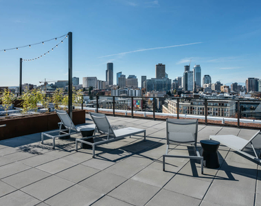 1401 East Madison Street - Photo Thumbnail 31