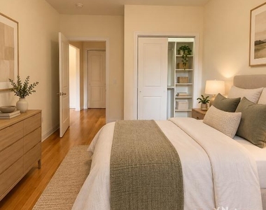 101 Clinton St. - Photo Thumbnail 7