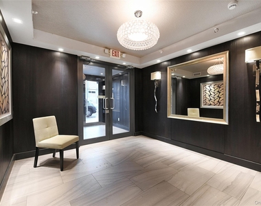 10620 70th Avenue - Photo Thumbnail 12