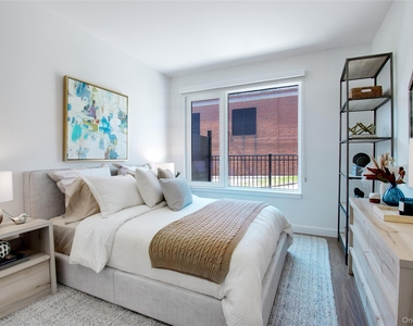 333 Warner Avenue - Photo Thumbnail 7