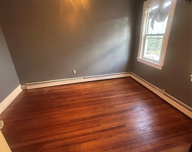 65 Horton Avenue - Photo Thumbnail 4