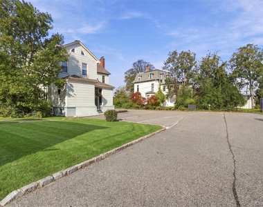 125 Fire Island Avenue - Photo Thumbnail 12