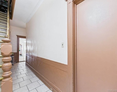 7862 81st Street - Photo Thumbnail 1
