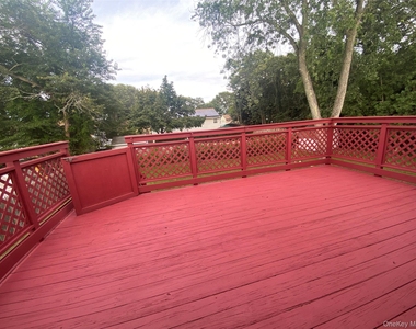 43 Newtown Avenue - Photo Thumbnail 21