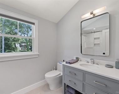 16 Pin Oak Lane - Photo Thumbnail 24