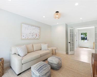 16 Pin Oak Lane - Photo Thumbnail 14