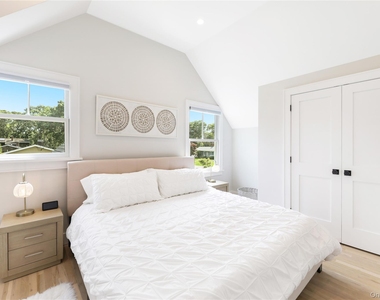 16 Pin Oak Lane - Photo Thumbnail 17
