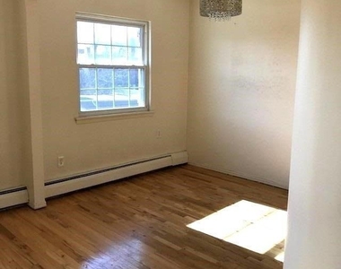 212-01 41 Avenue - Photo Thumbnail 2