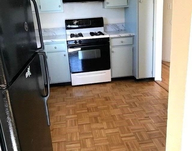 212-01 41 Avenue - Photo Thumbnail 4