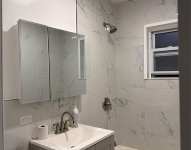 27-52 Curtis Street - Photo Thumbnail 5