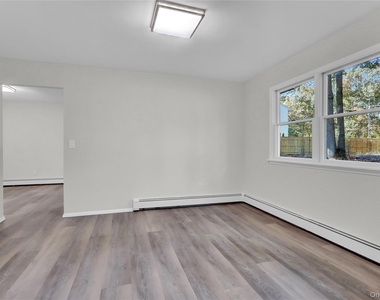 7 Canterbury Court - Photo Thumbnail 16